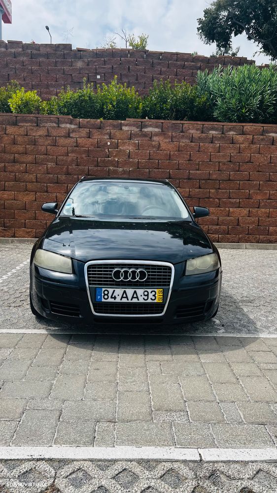 Audi A3 Sportback 2.0 TDi Attraction - 2