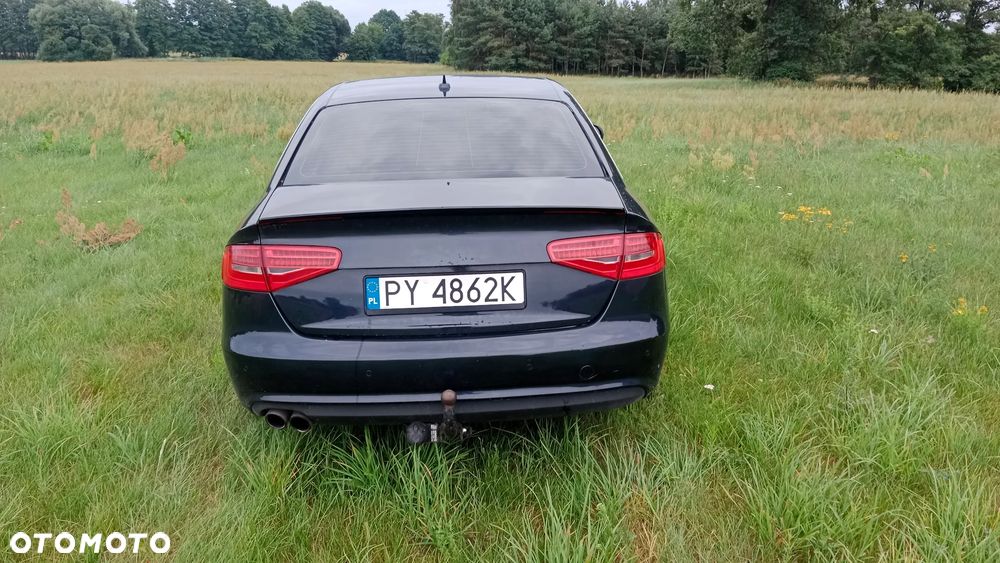 Audi A4 Limousine - 5
