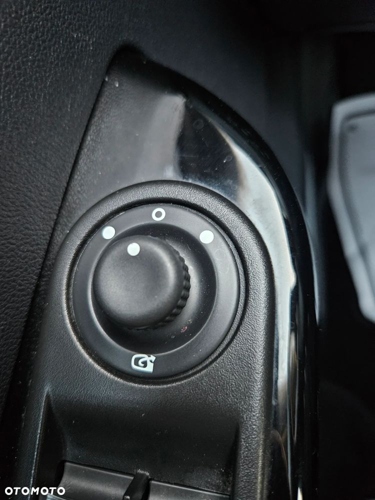 Renault Captur ENERGY TCe 120 EDC LIMITED - 19