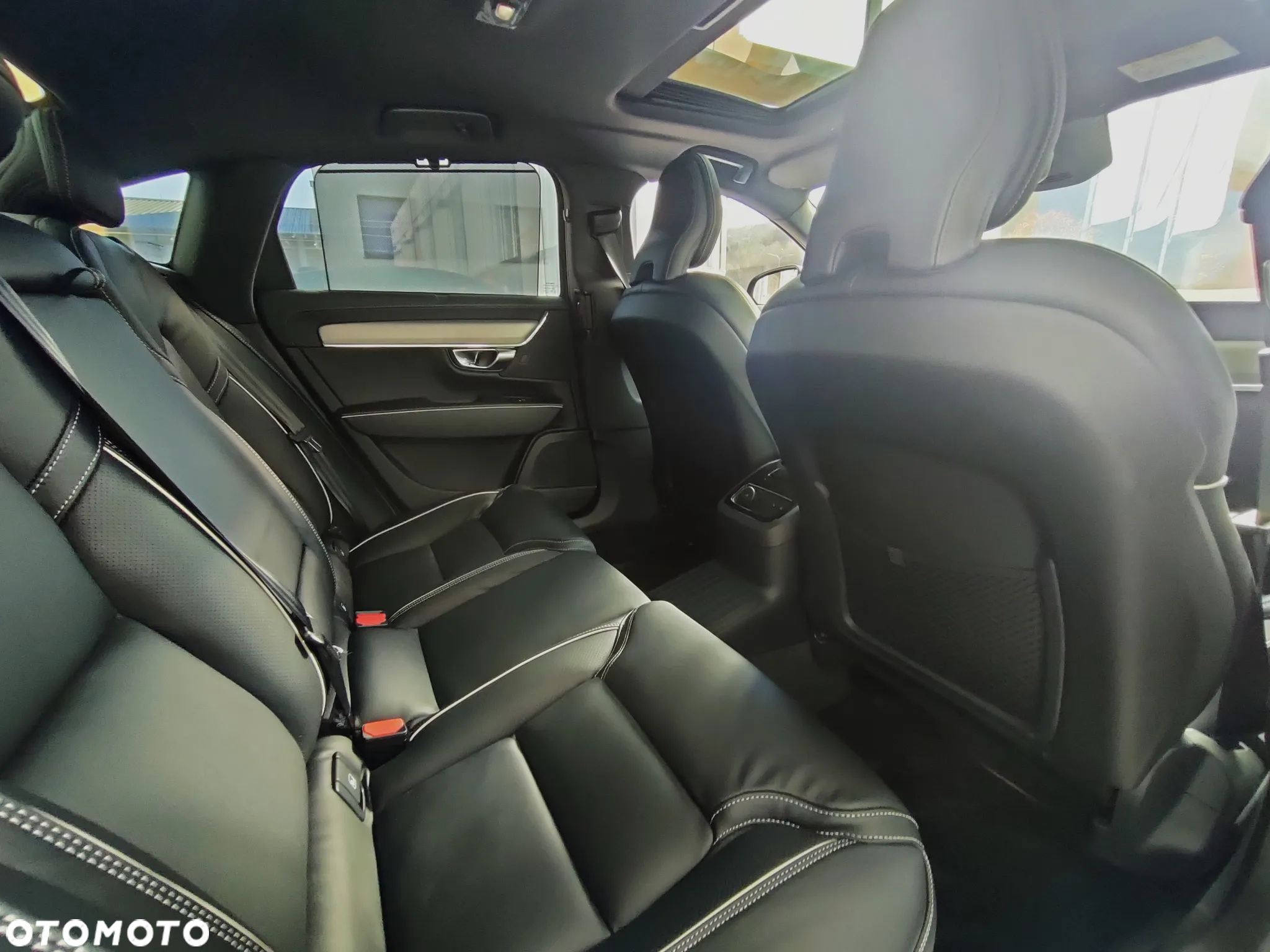 Volvo S90 T8 AWD Plug-In Hybrid Ultimate Dark - 15