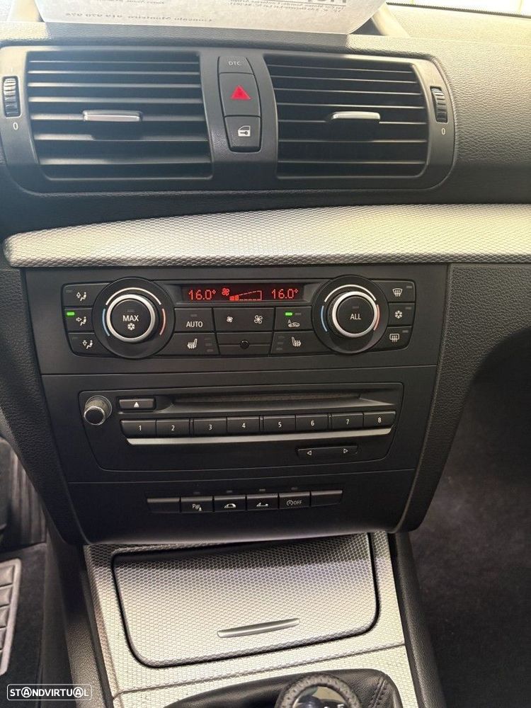 BMW 120 d Limited Edition Lifestyle c/ M Sport Pack - 12