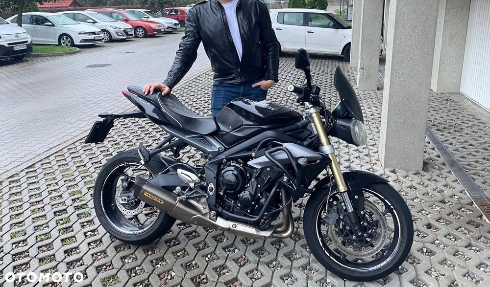 Triumph Street Triple - 2