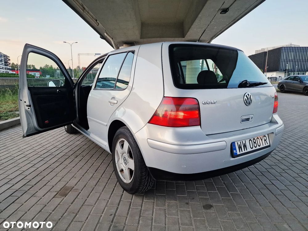 Volkswagen Golf 1.6 Highline - 3