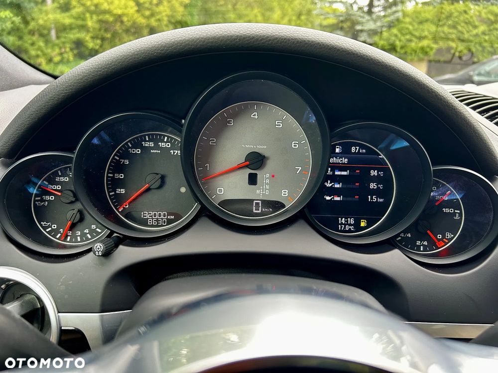 Porsche Cayenne S - 15