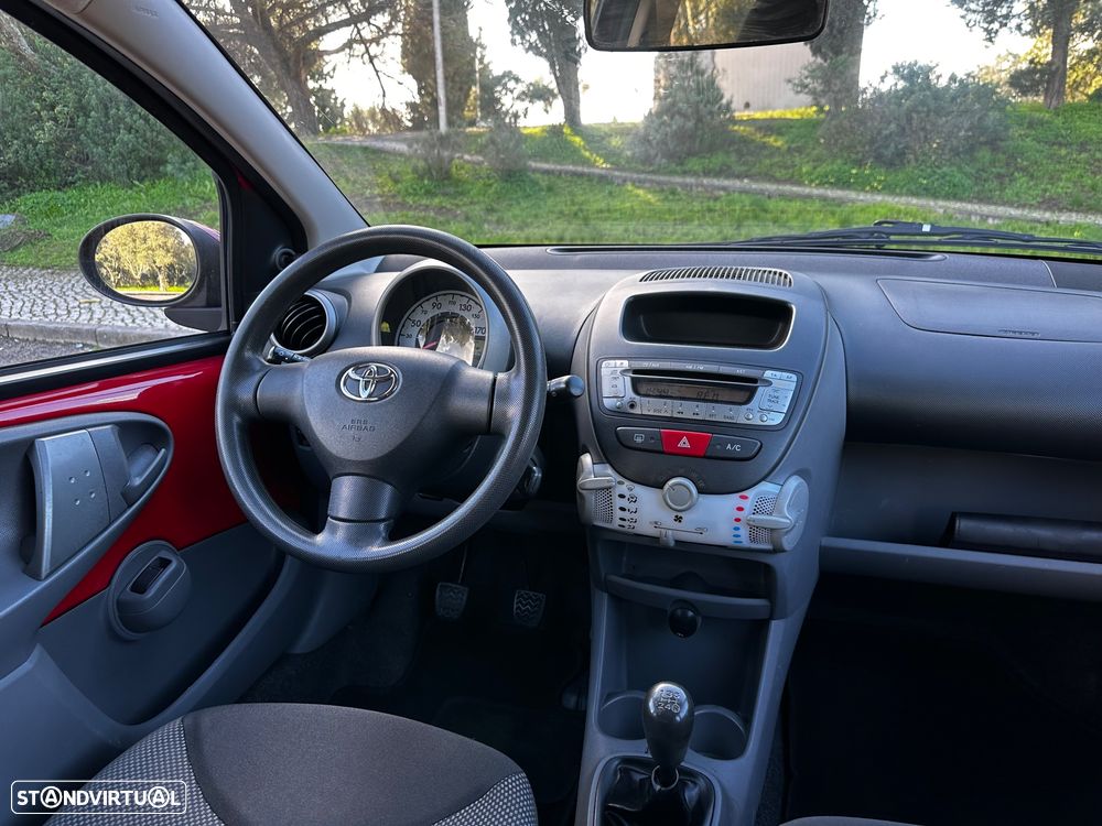 Toyota Aygo Cool - 10