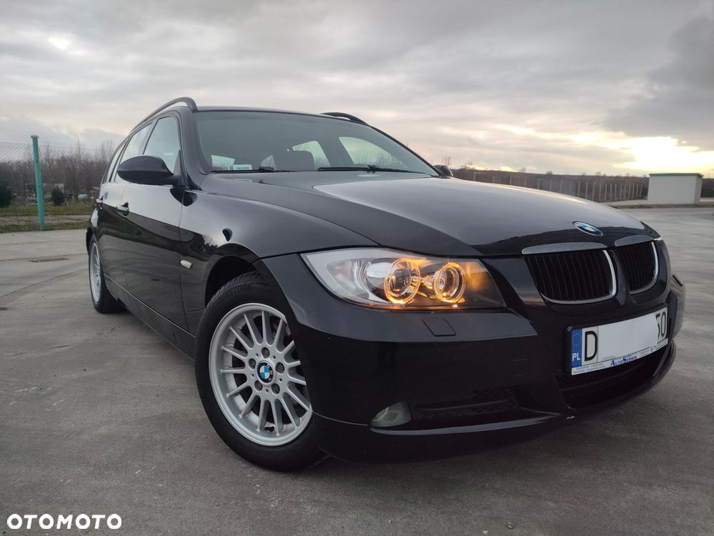 BMW Seria 3 318d - 1