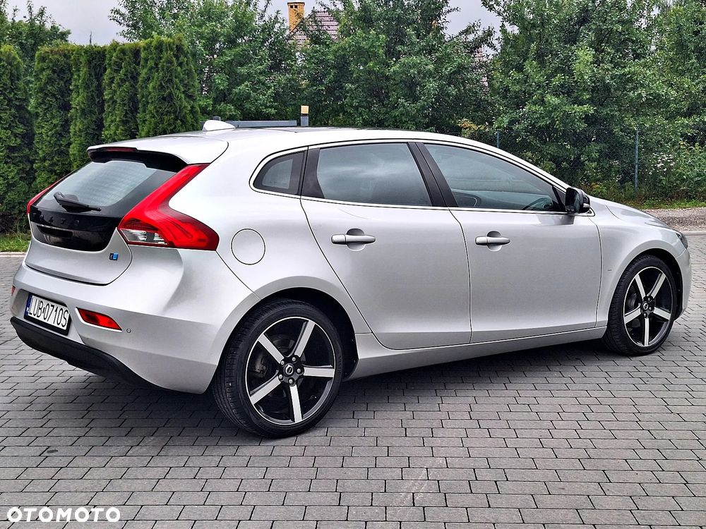 Volvo V40 D2 Momentum - 6