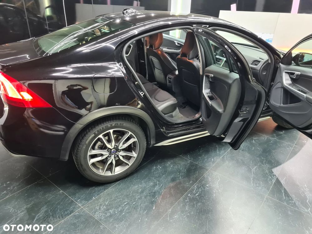 Volvo S60 Cross Country D3 Geartronic Pro - 9
