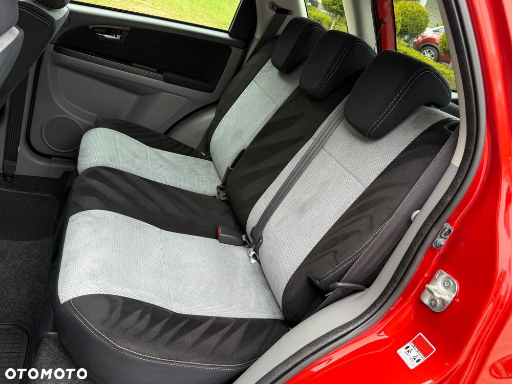 Suzuki SX4 1.6 VVT 4x4 Limited - 30