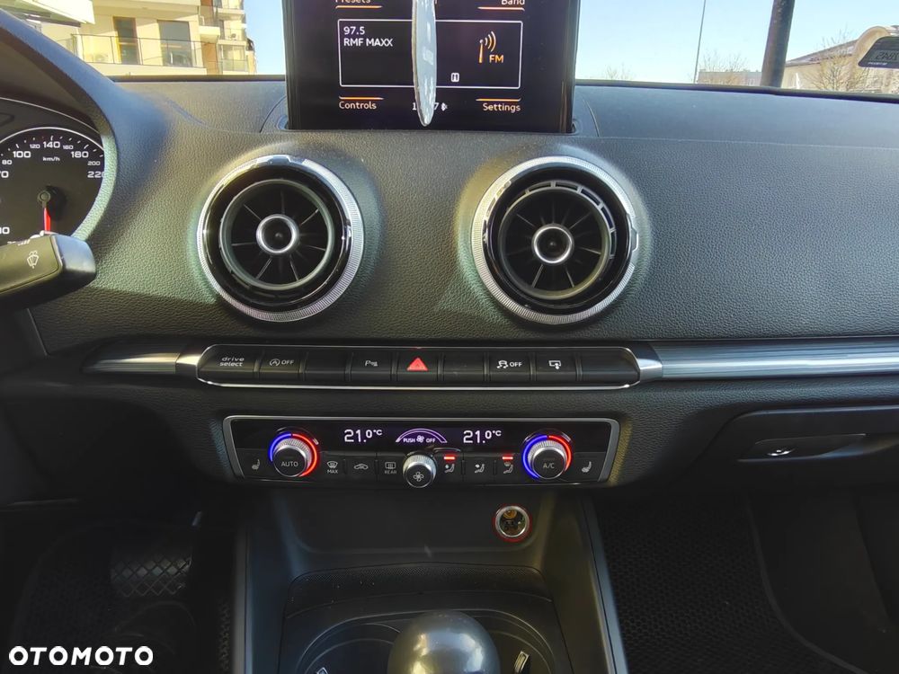 Audi A3 Limousine 2.0 TDI (clean diesel) S tronic Attraction - 25