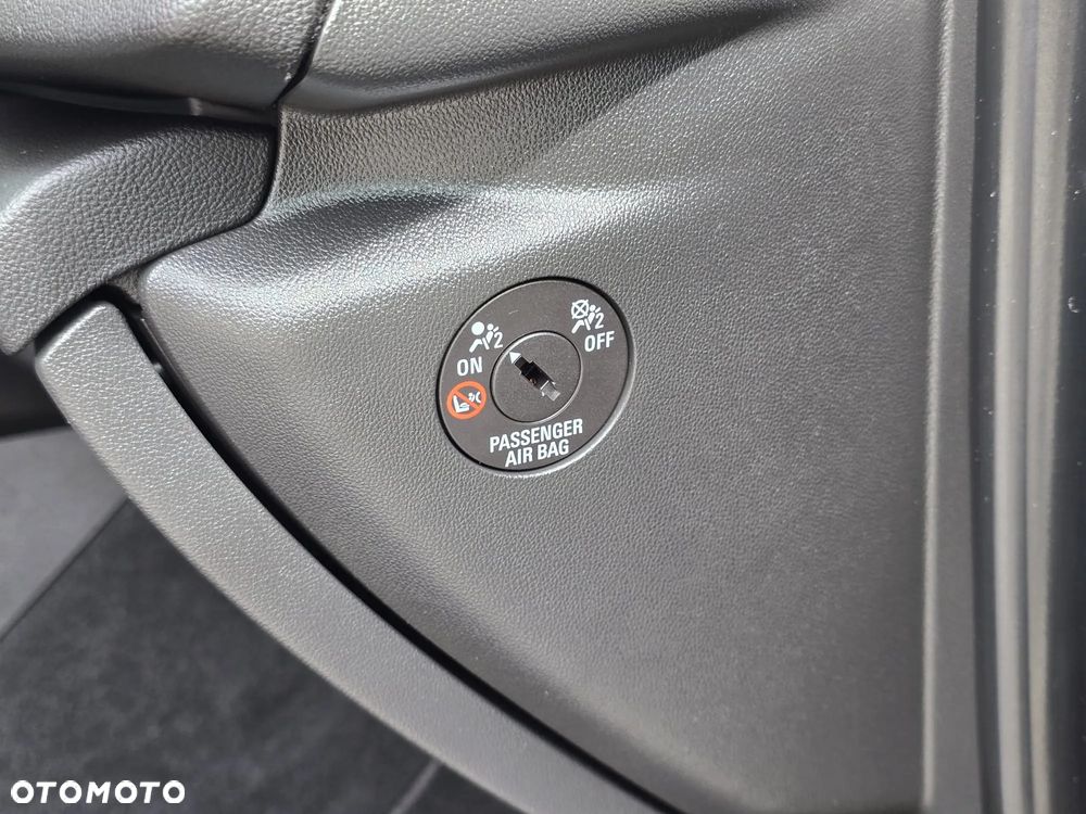 Opel Insignia 2.0 CDTI Business Elegance S&S - 25