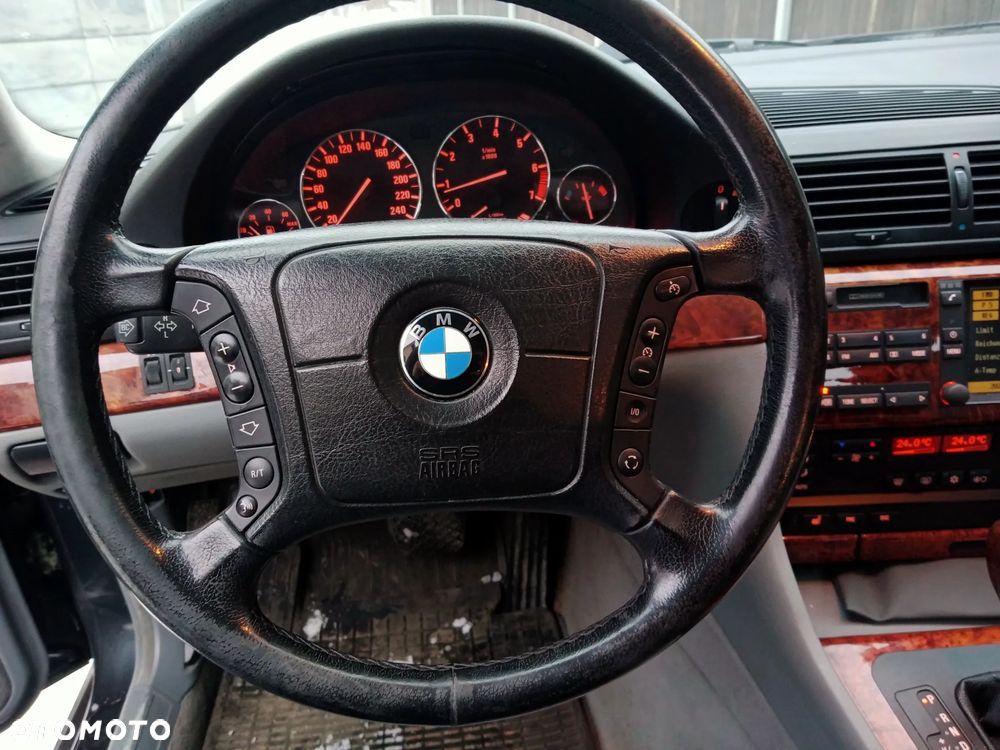 BMW Seria 7 - 6