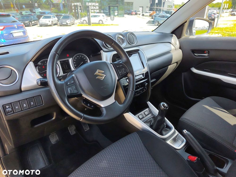 Suzuki Vitara 1.6 Premium 2WD - 9