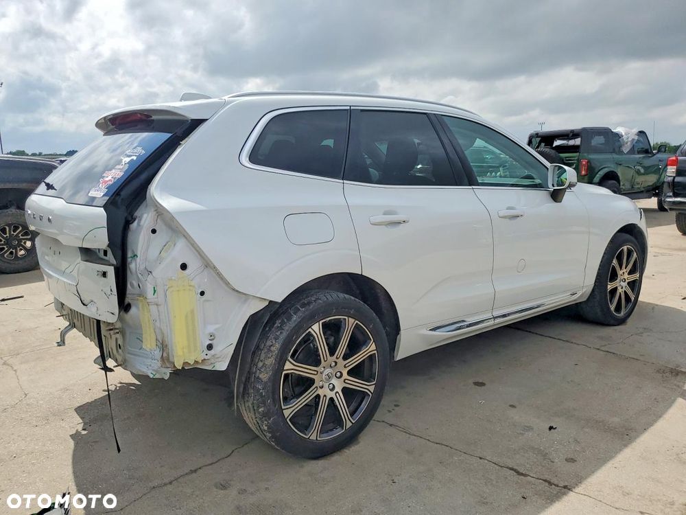 Volvo XC 60 T5 AWD Inscription - 4
