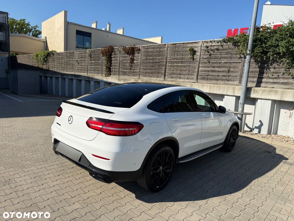 Mercedes-Benz GLC - 4