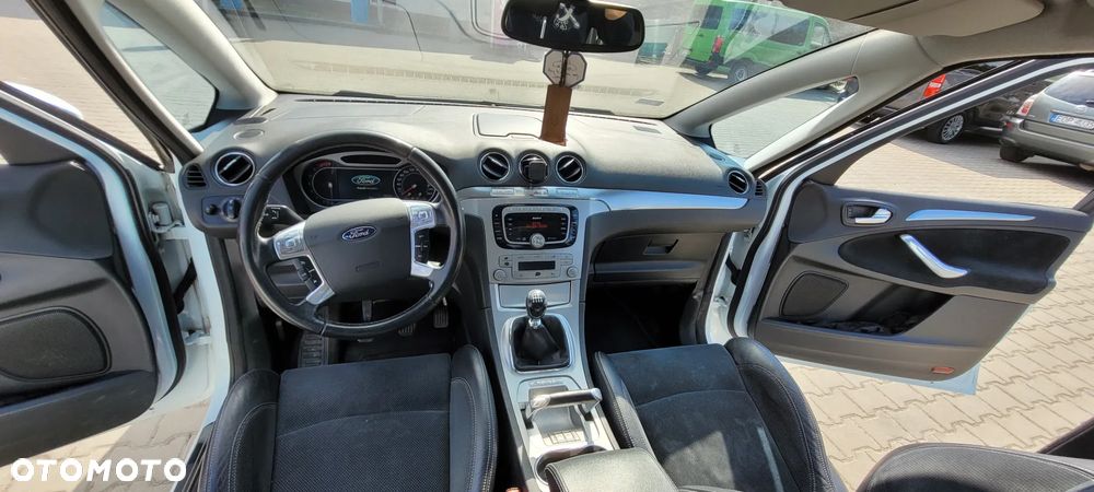 Ford S-Max 2.5 Titanium - 10