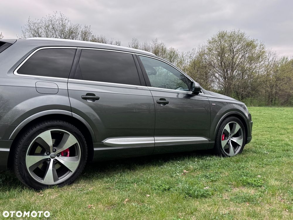 Audi Q7 - 9