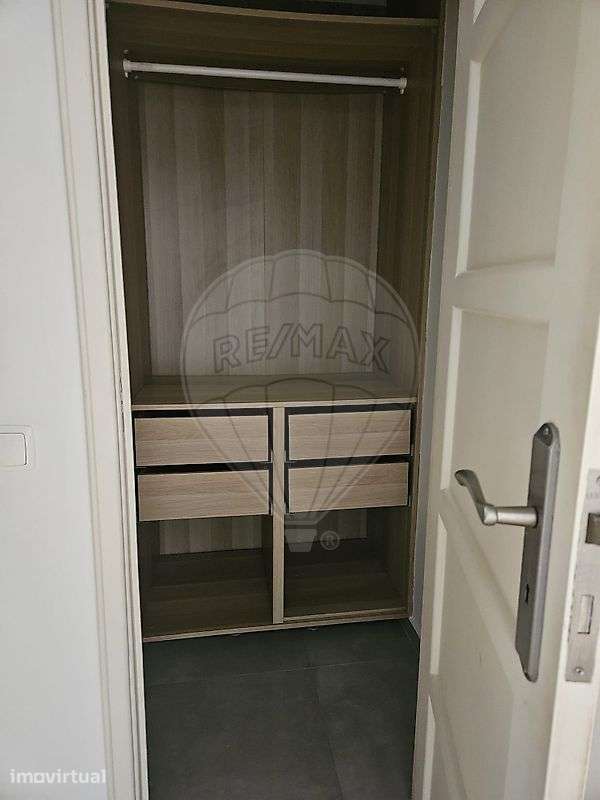 Apartamento T1 para arrendamento - Grande imagem: 2/7