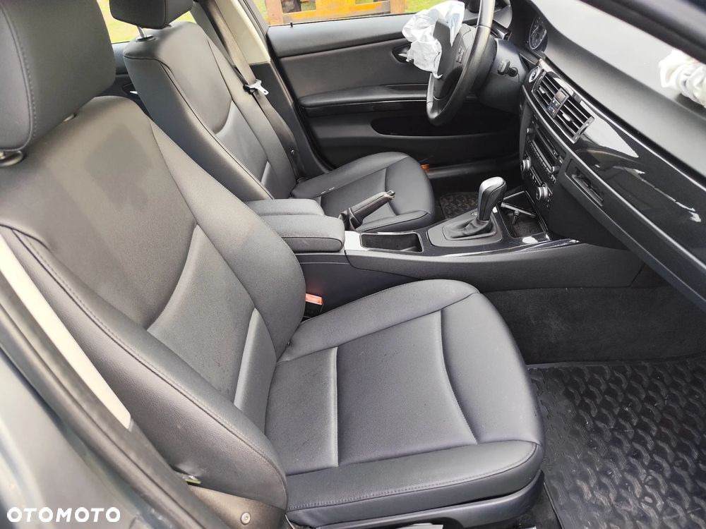 BMW Seria 3 318i Edition Exclusive - 12