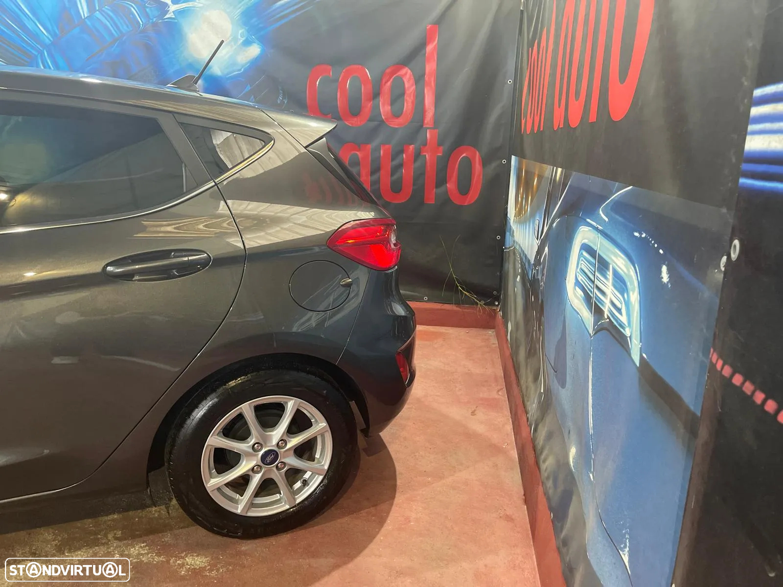 Ford Fiesta 1.0 EcoBoost S&S TITANIUM - 24