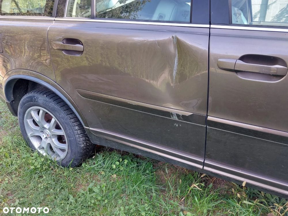 Volvo XC 90 - 9