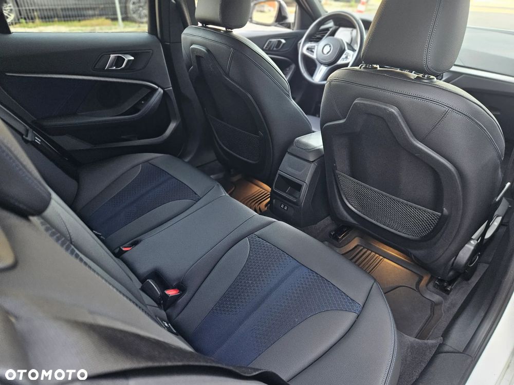 BMW Seria 1 118i M Sport - 30