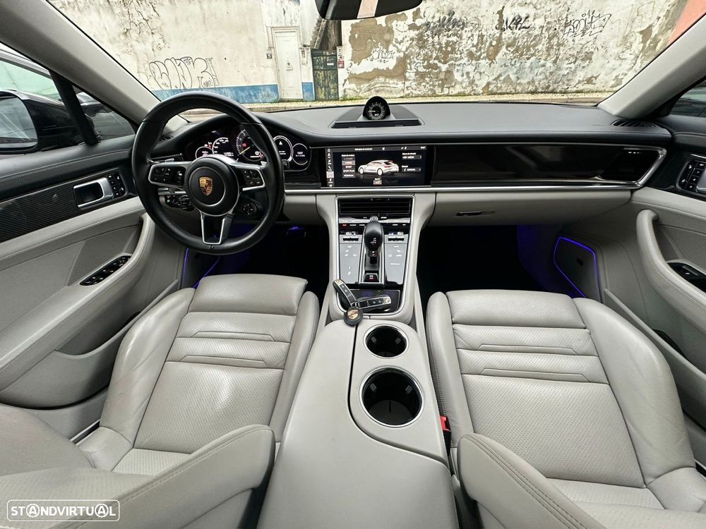 Porsche Panamera Sport Turismo - 8