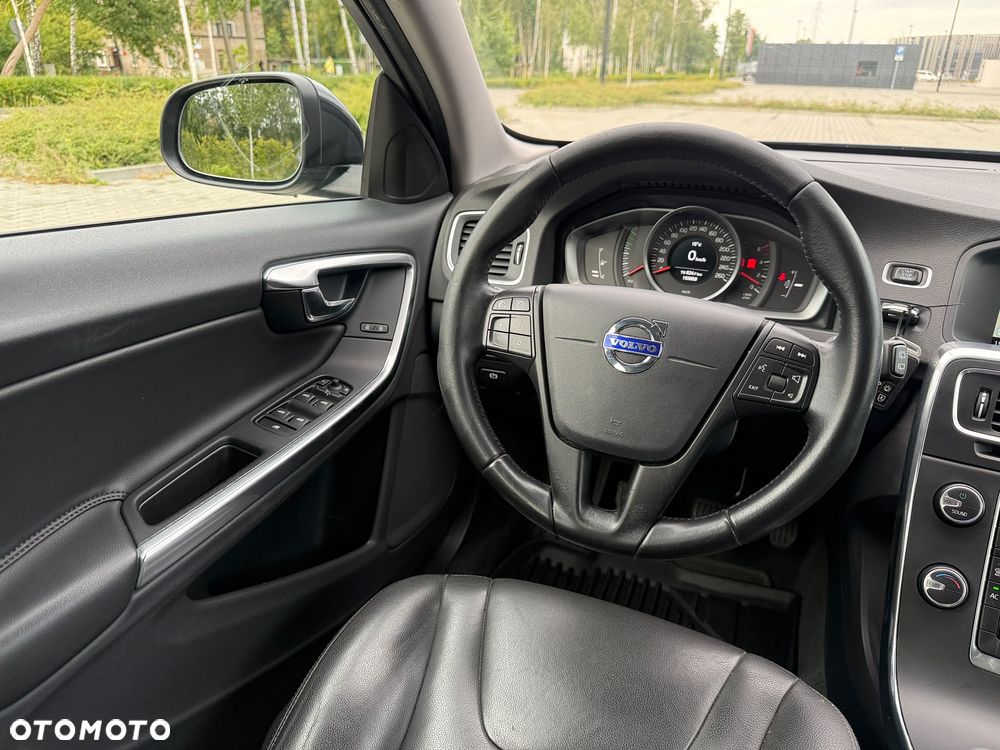 Volvo V60 D2 Drive-E Kinetic - 18