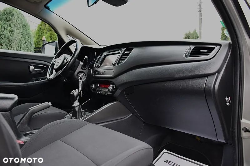 Kia Carens 1.6 GDI S 7os - 6
