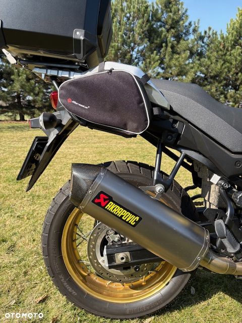 Suzuki V-STROM - 11
