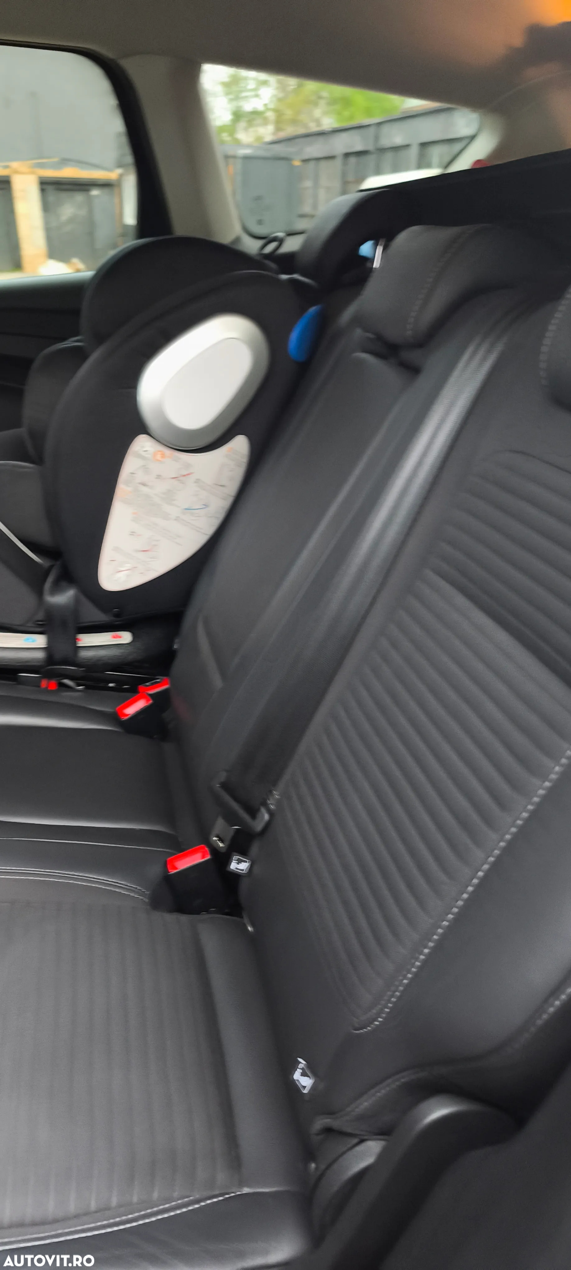 Ford Kuga 2.0 TDCi 4WD Powershift Titanium - 2
