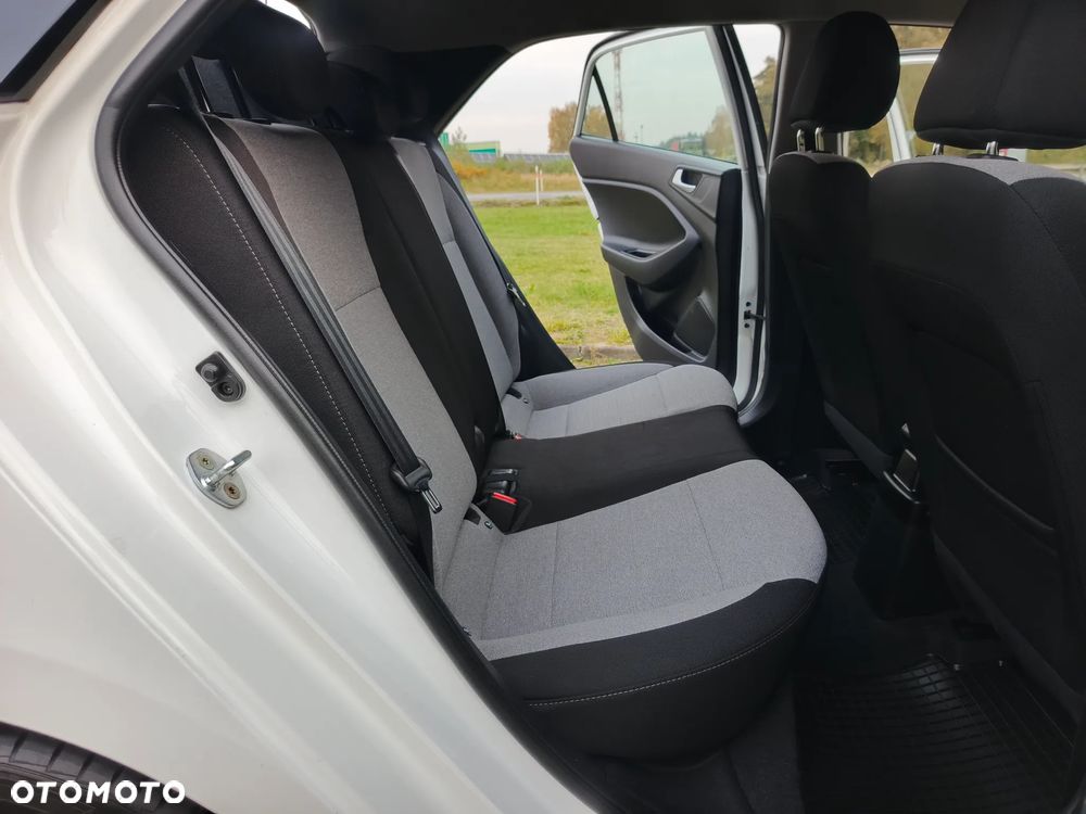 Hyundai i20 1.1 CRDi Style - 14