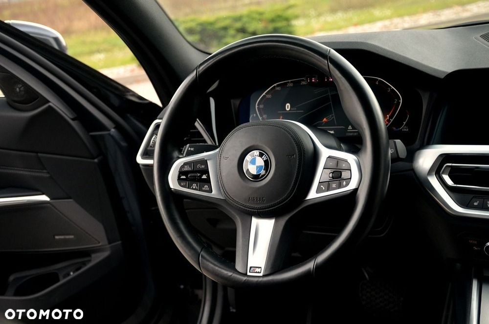 BMW Seria 3 - 18
