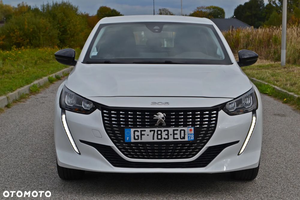 Peugeot 208 - 15