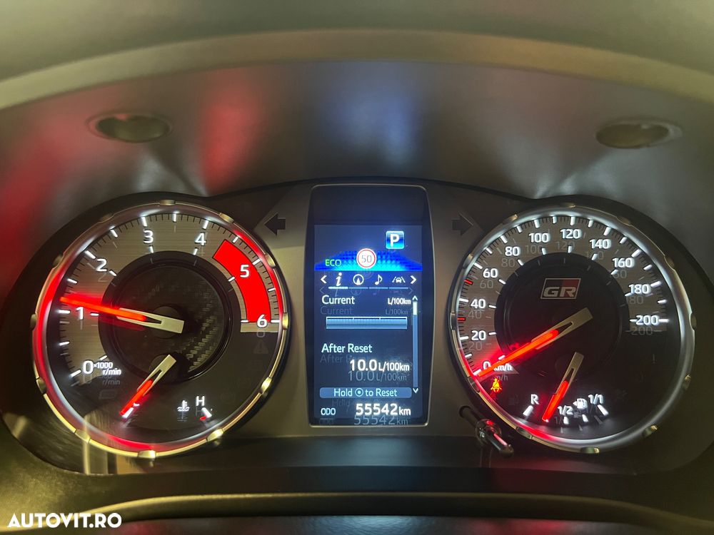 Toyota Hilux 2.8D 204CP 4x4 Double Cab AT GR Sport II - 20