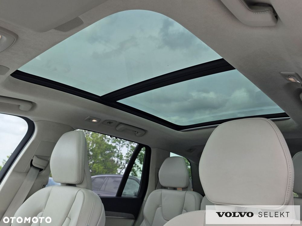 Volvo XC 90 - 41