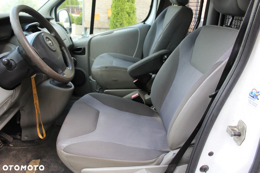 Opel Vivaro - 18