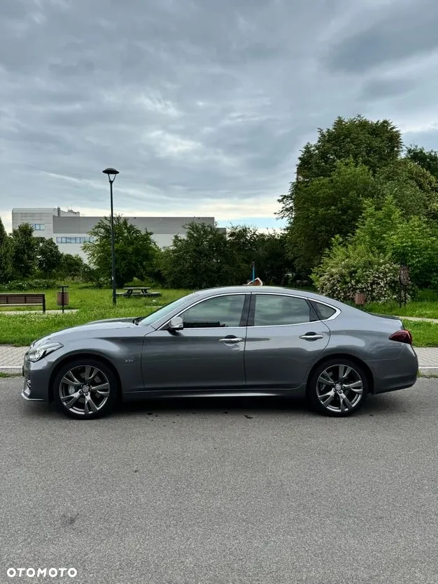 Infiniti Q70 2.2d Sport - 9