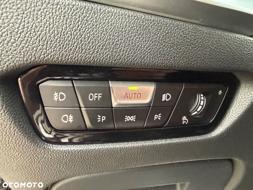 BMW Seria 3 - 16