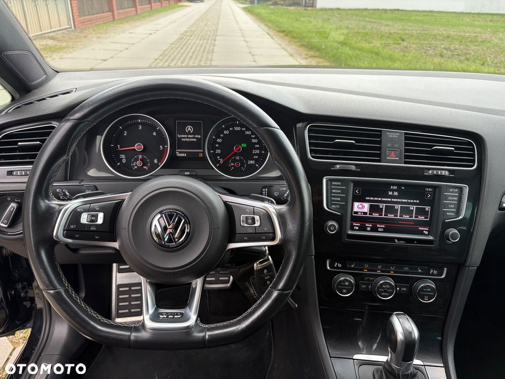 Volkswagen Golf - 12