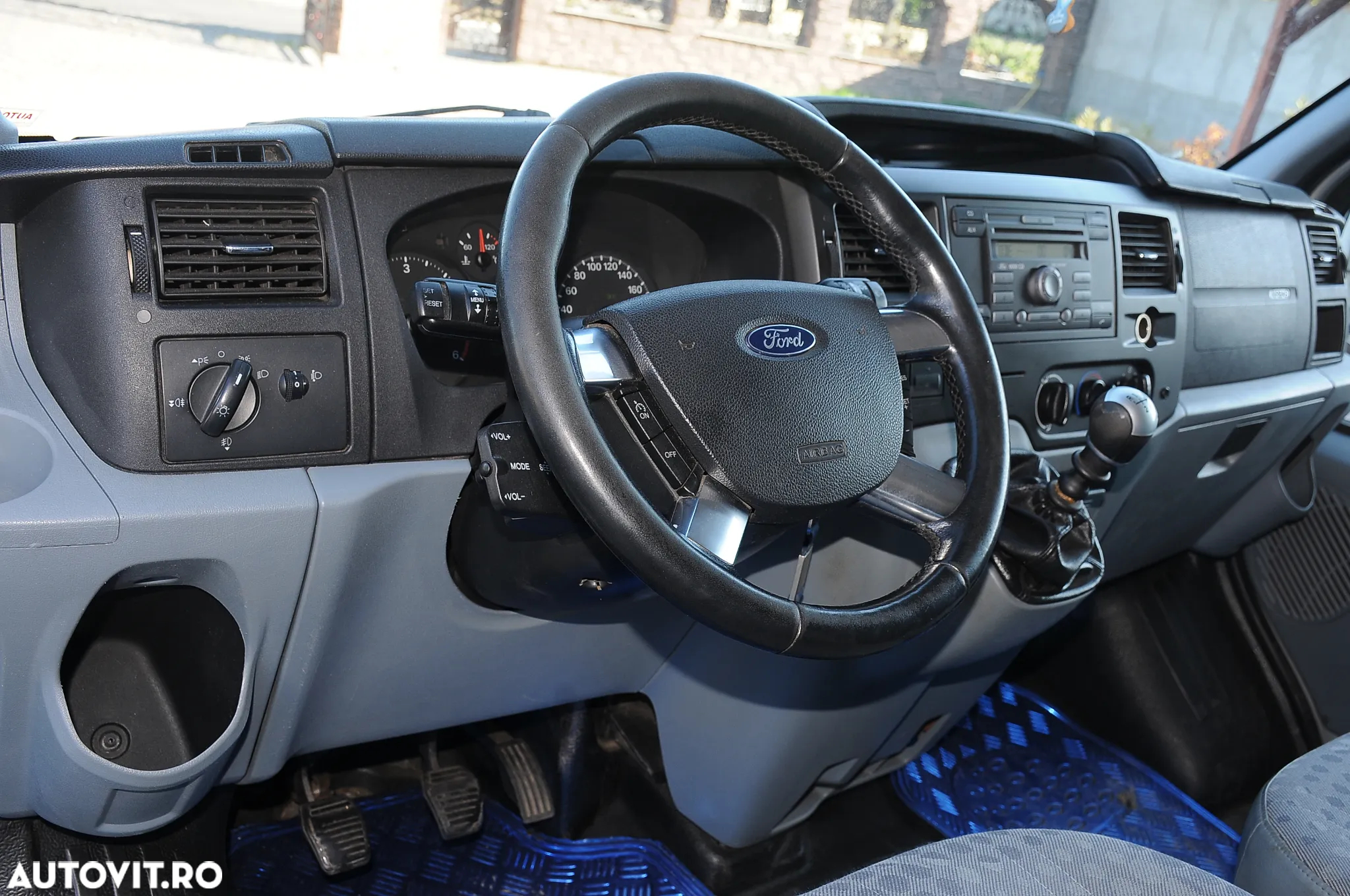 Ford Transit - 9