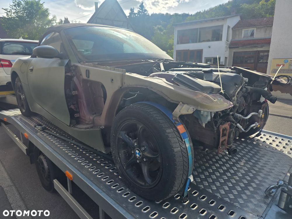 BMW Z4 2.2i - 4