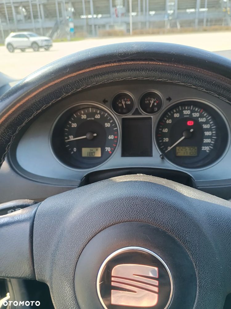 Seat Ibiza 1.4 16V Sport - 12