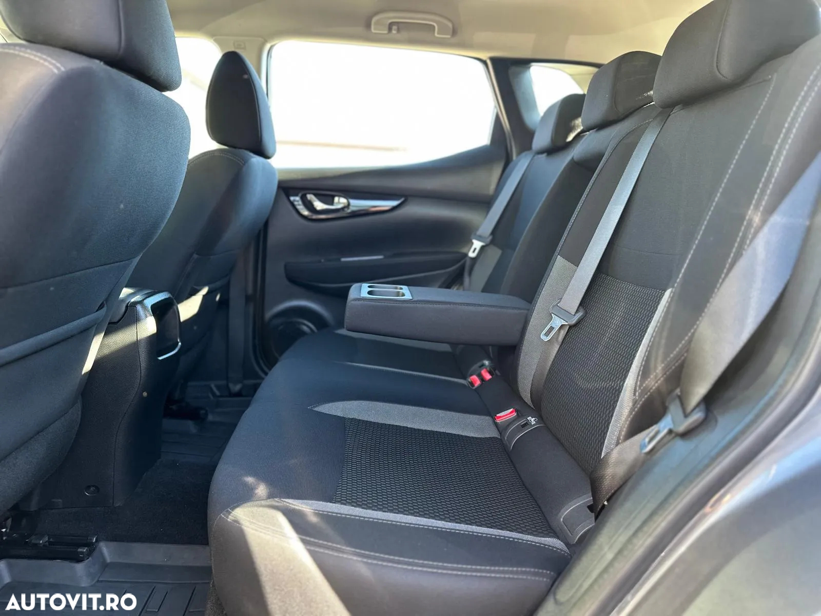 Nissan Qashqai 1.3 138CP 2WD Visia - 33