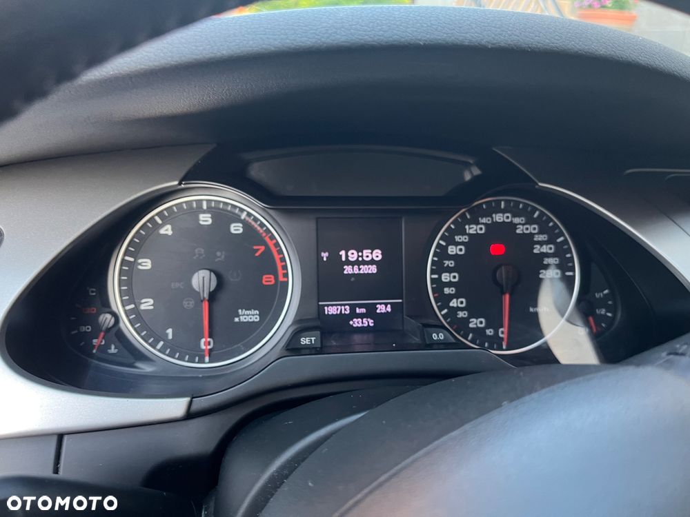 Audi A4 Avant 2.0 TFSI Attraction - 5
