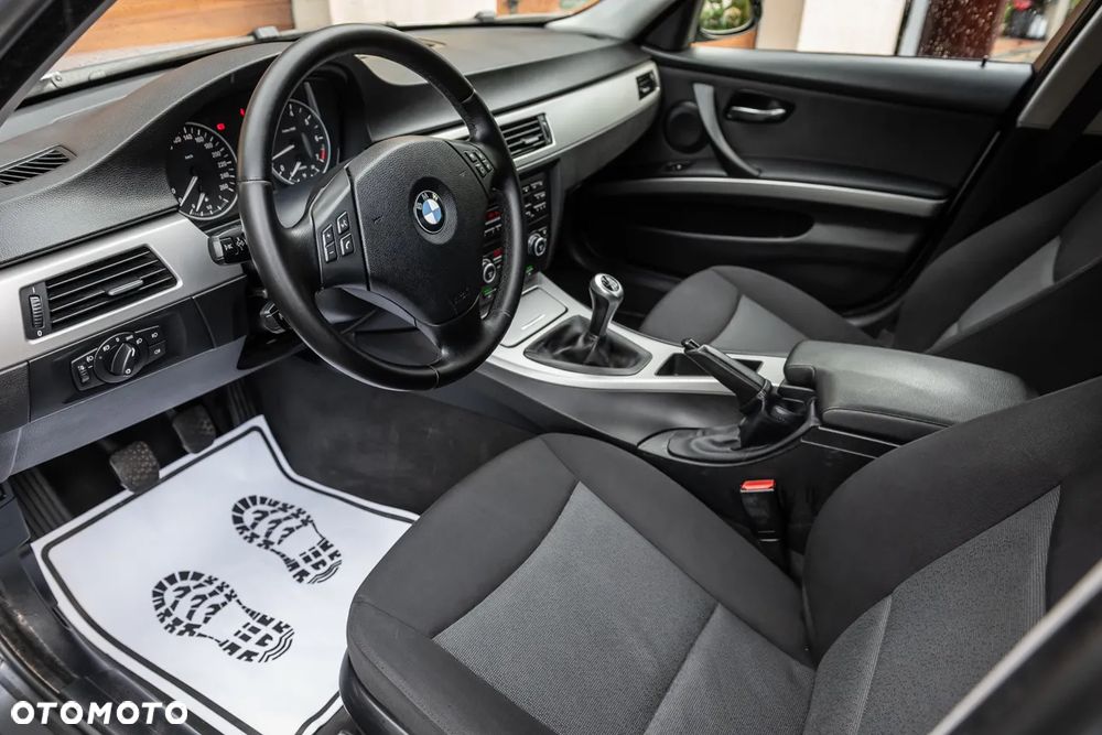 BMW Seria 3 - 19