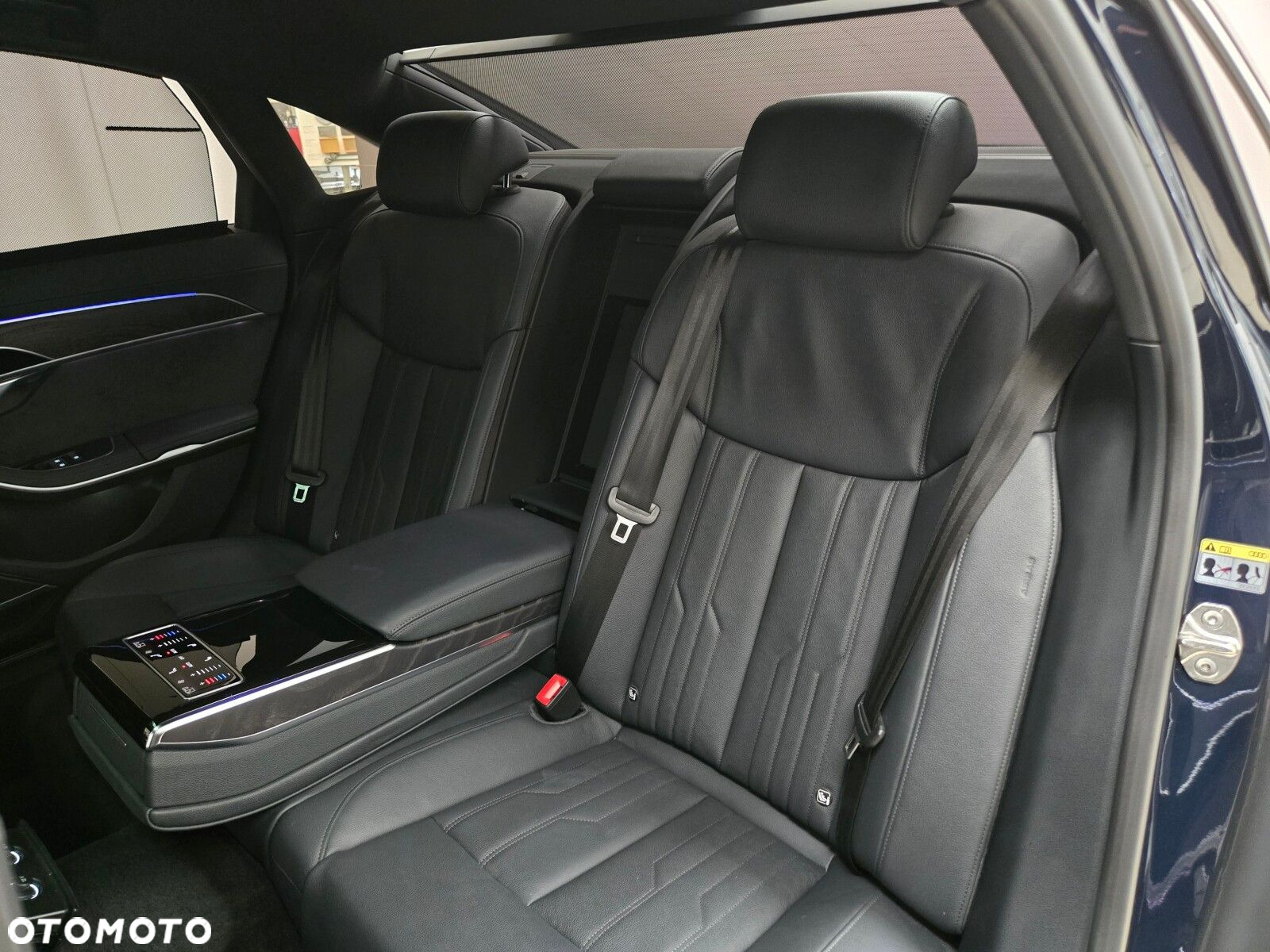 Audi A8 - 12
