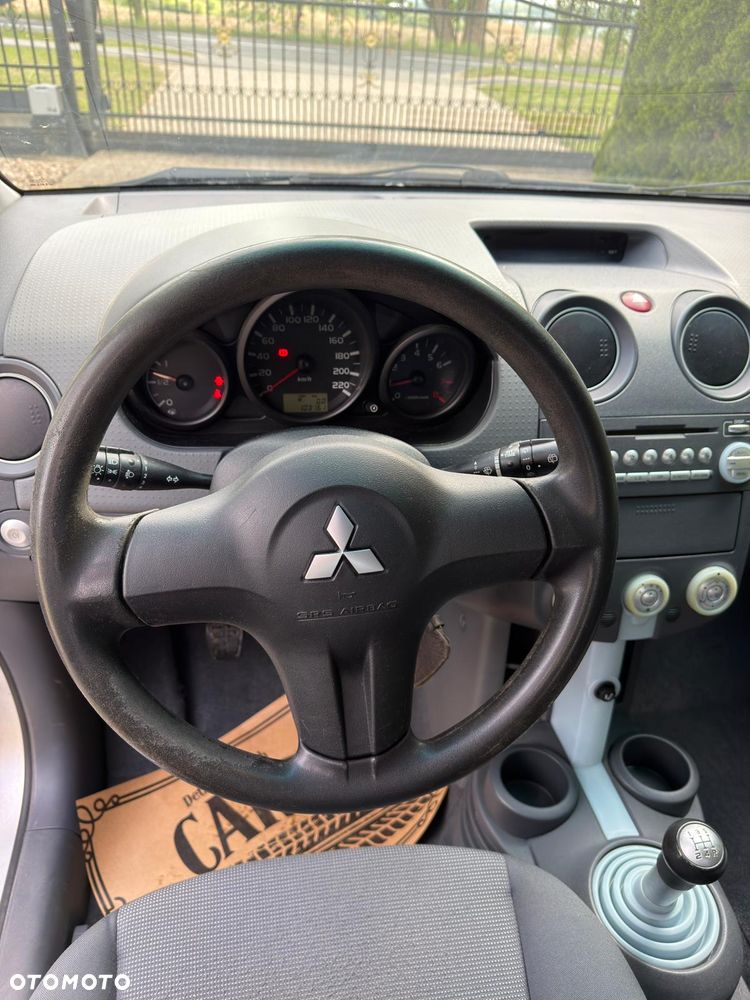 Mitsubishi Colt 1.1 Inform - 9