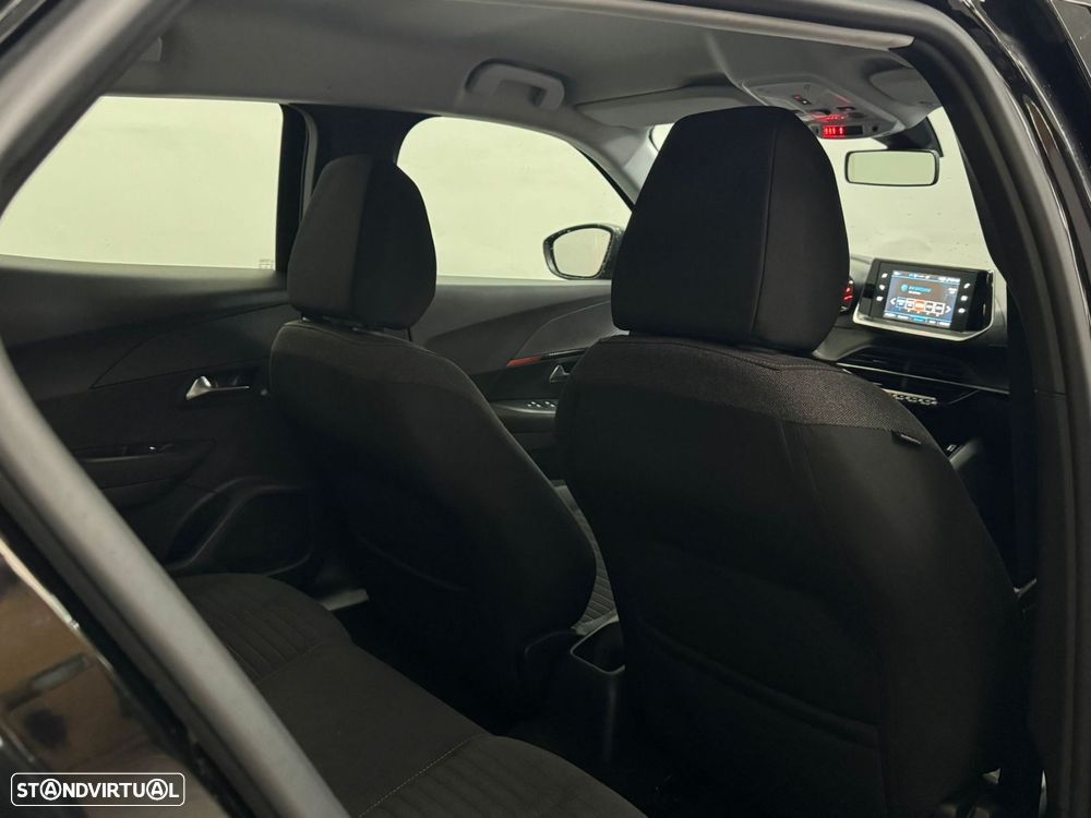 Peugeot 2008 1.2 PureTech Active Pack - 17