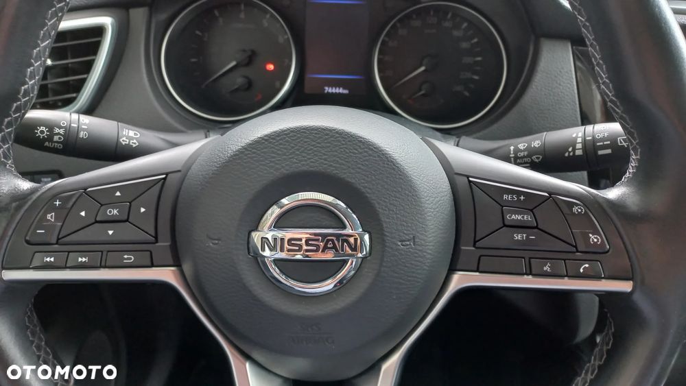 Nissan Qashqai 1.3 DIG-T Acenta EU6d - 17
